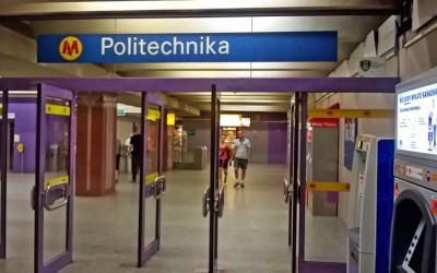 Metro Stacja Politechnika - bramki